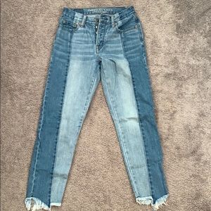 💙two toned american eagle jeans